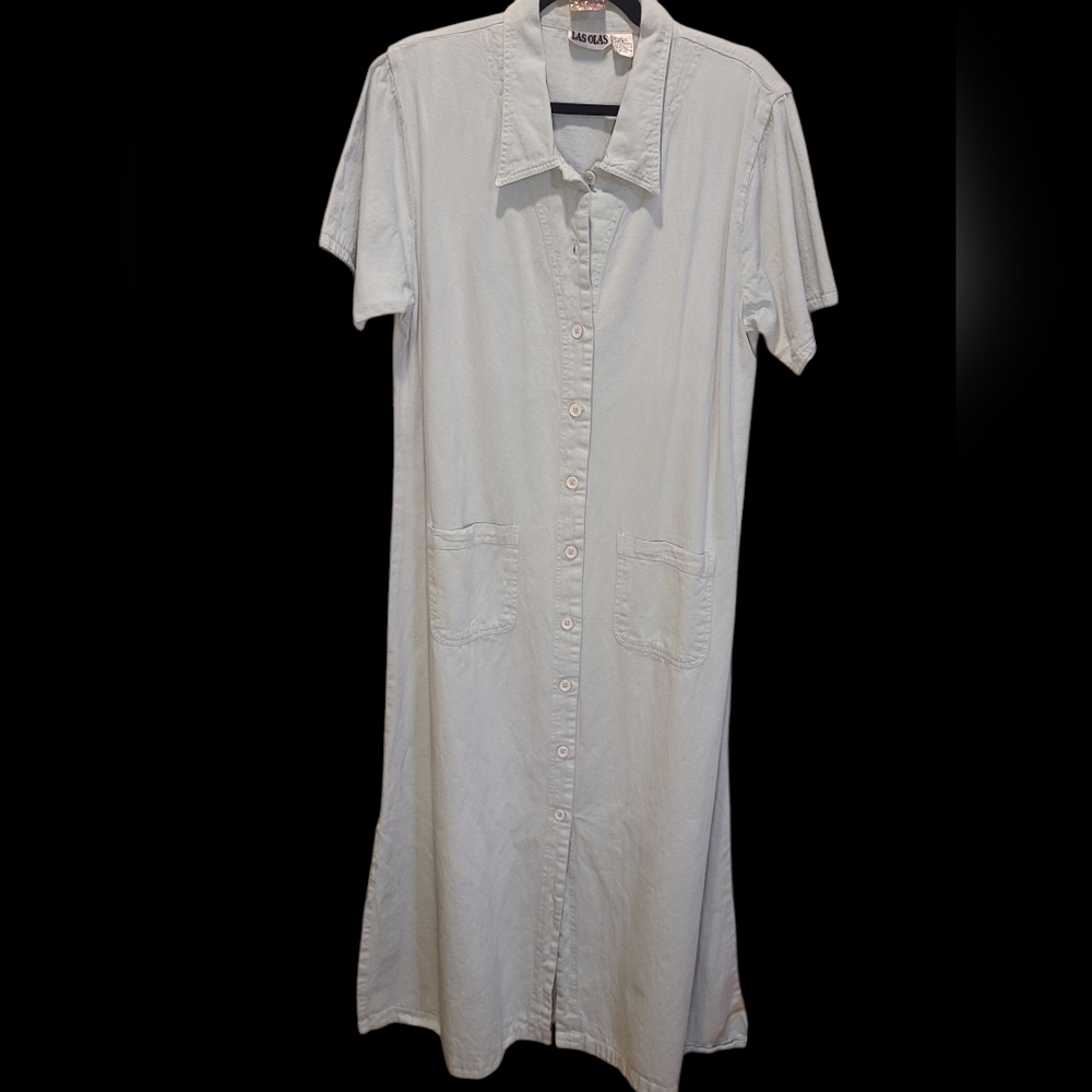 Casual White Button-Down Dress
